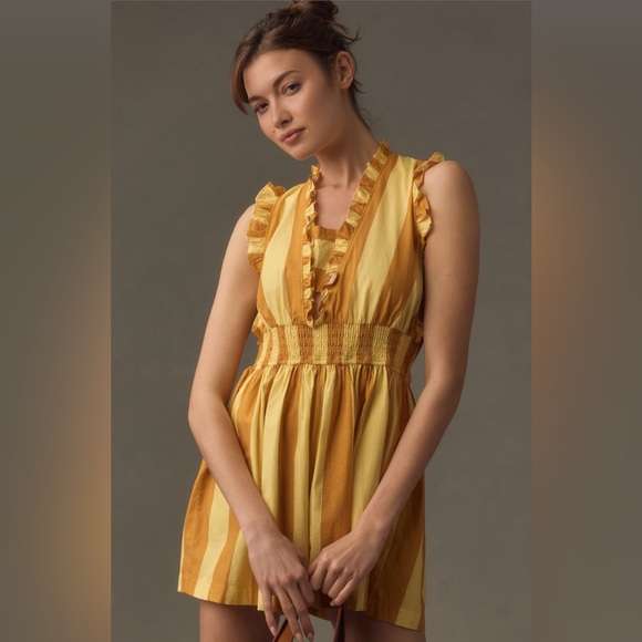 ✨ Anthropologie Ruffled Striped Romper Sz M